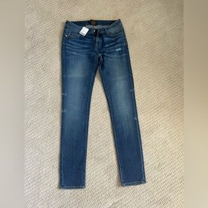 A brand new pair of Genetic Jeans. Size 28.